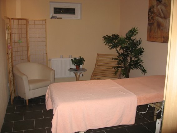 LaVida Nagelstudio Med. Fußpflege u. Wellness-Massage Inh.Mnich Nadine in Weingarten in der Pfalz - Logo