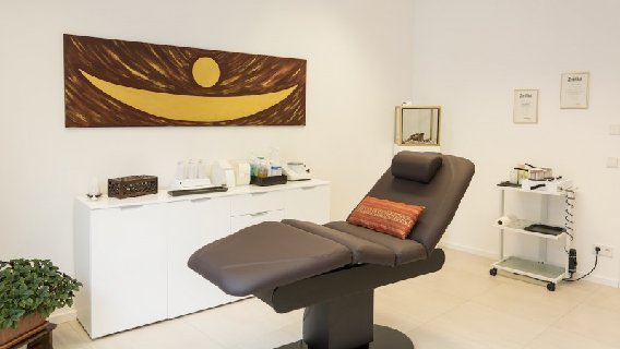 Deluxe Waxing in Konstanz - Logo