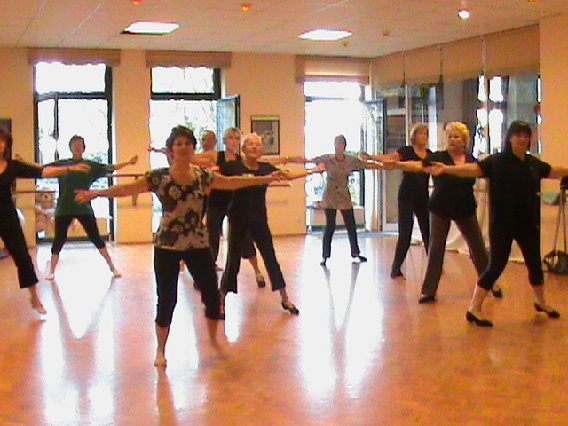 dance & more in Frechen - Logo
