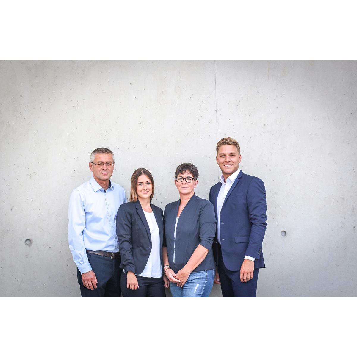 Pekona Immobilien in Schwabach - Logo