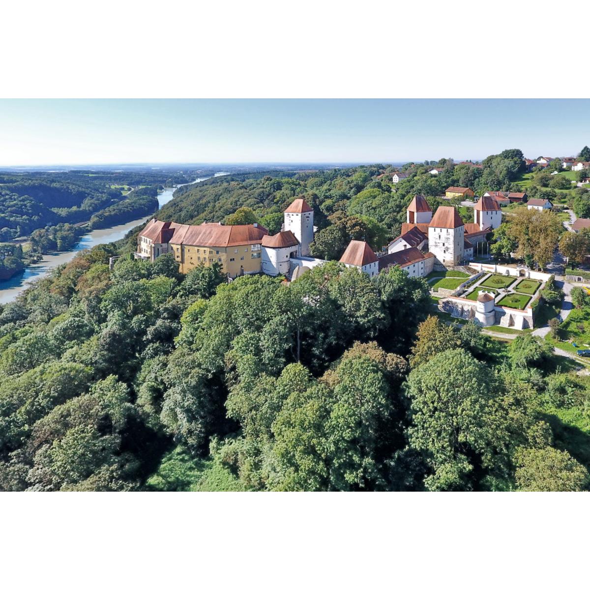 Seminar- und Schulungszentrum Schloss Neuburg in Neuburg am Inn - Logo