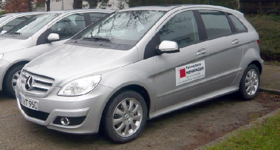 Fahrschule Henninger in Karlsruhe - Logo