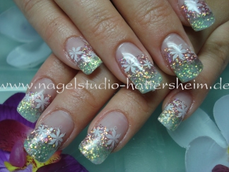 nailStyle - dress your nails & das Kosmetikstudio in Hofheim am Taunus - Logo