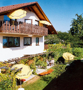 Gästehaus Claudia, Ferienwohnungen in Bad Bellingen in Baden - Logo