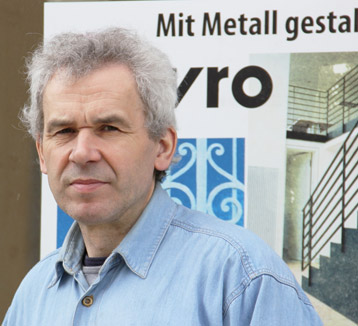Vavro - Metallgestaltung in Heiligenhaus - Logo