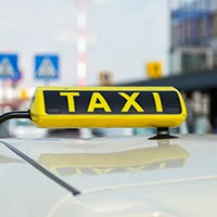Taxi u. Kleinbusse Claudia Thumberger in Linx Stadt Rheinau - Logo